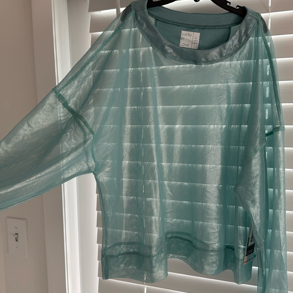 Lucky in Love Daze Goddess Long Sleeve Mesh tennis shirt new with tags size L